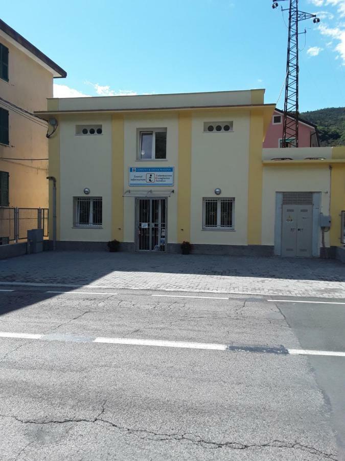 Olgatan Apartment Deiva Marina Bagian luar foto